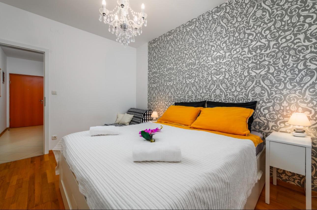 Aureo Apartment Pula Center Экстерьер фото